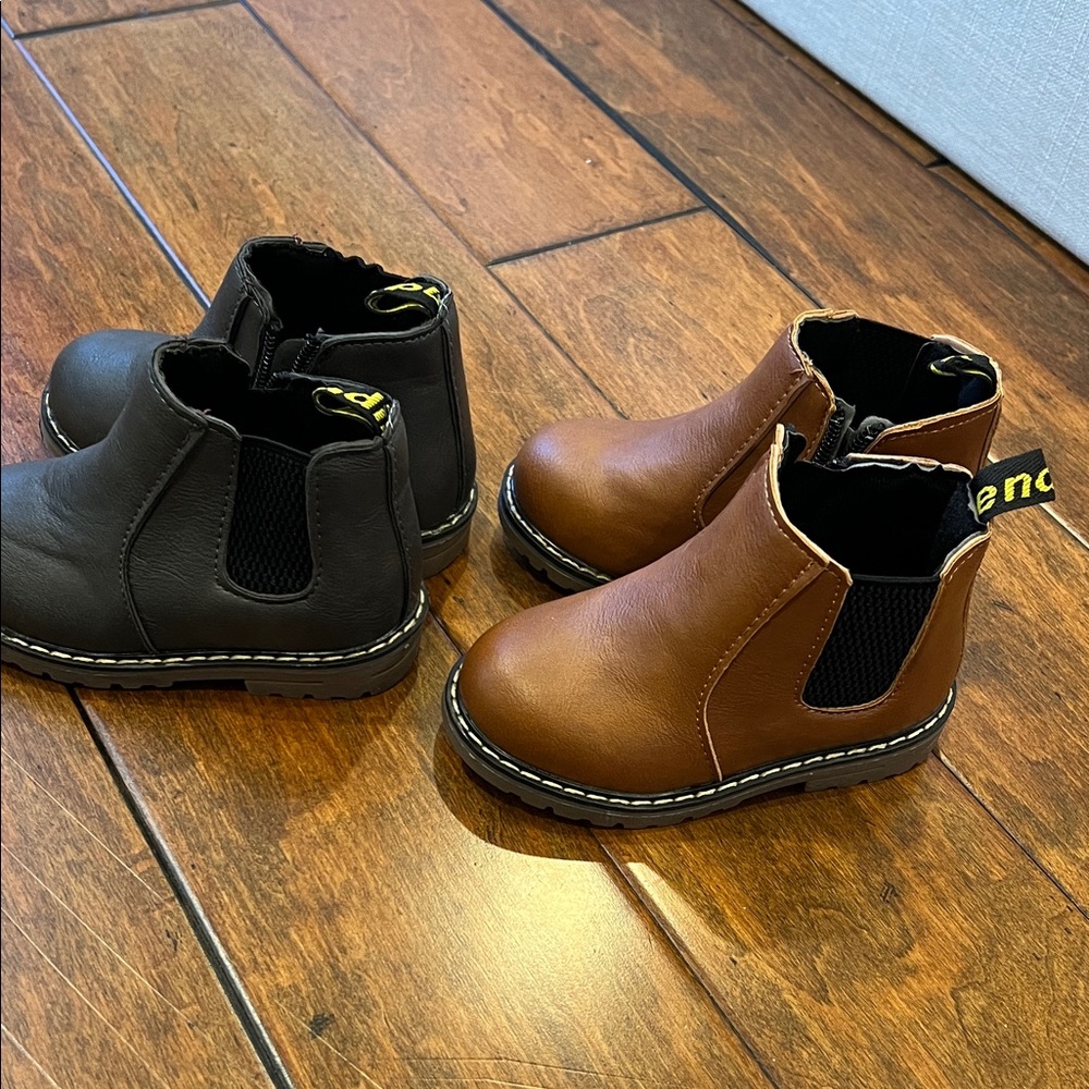 Kids boots grey size 22 (6.5) and 23 brown (7.5)